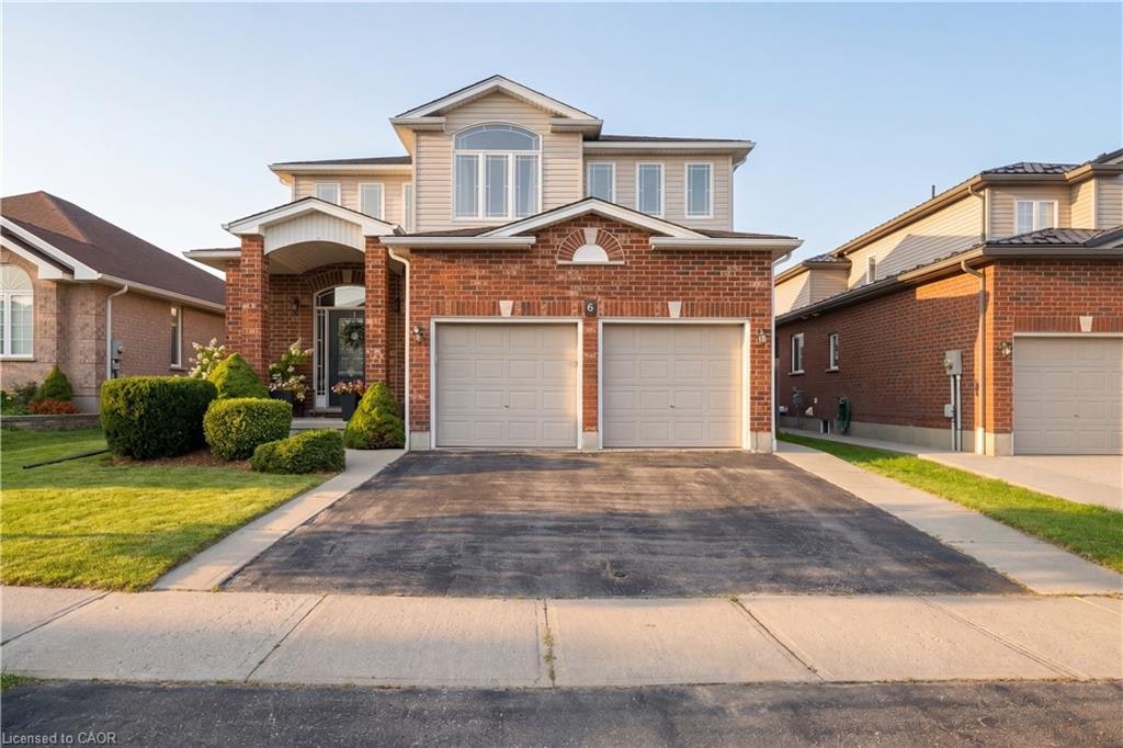 6 Country Clair Street, Kitchener, ON, N2A 4J9