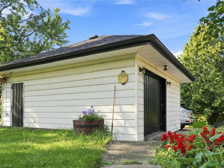 698 York Road, Hamilton, ON, L9H 5X1 - 31
