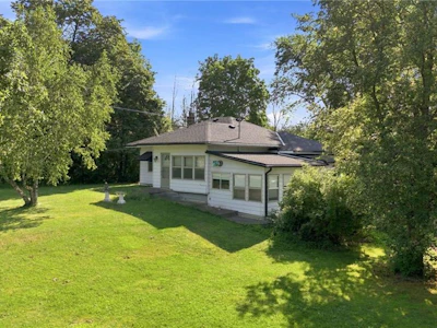 698 York Road - 4