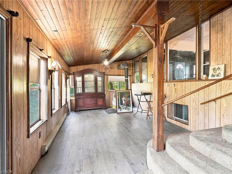 698 York Road, Hamilton, ON, L9H 5X1 - 9