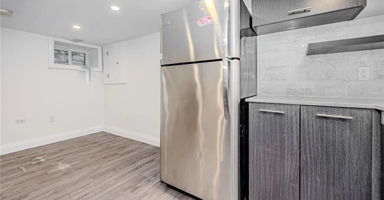 1-Lower Lvl-74 Cathcart Street, Hamilton, ON, L8R 1M5 - 6