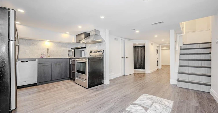 1-Lower Lvl-74 Cathcart Street, Hamilton, ON, L8R 1M5 - 5