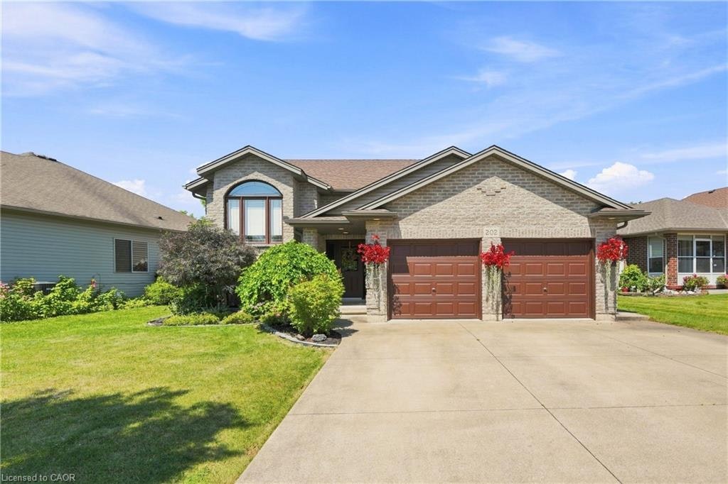 202 Wellbrook Boulevard, Welland, ON, L3C 7M9