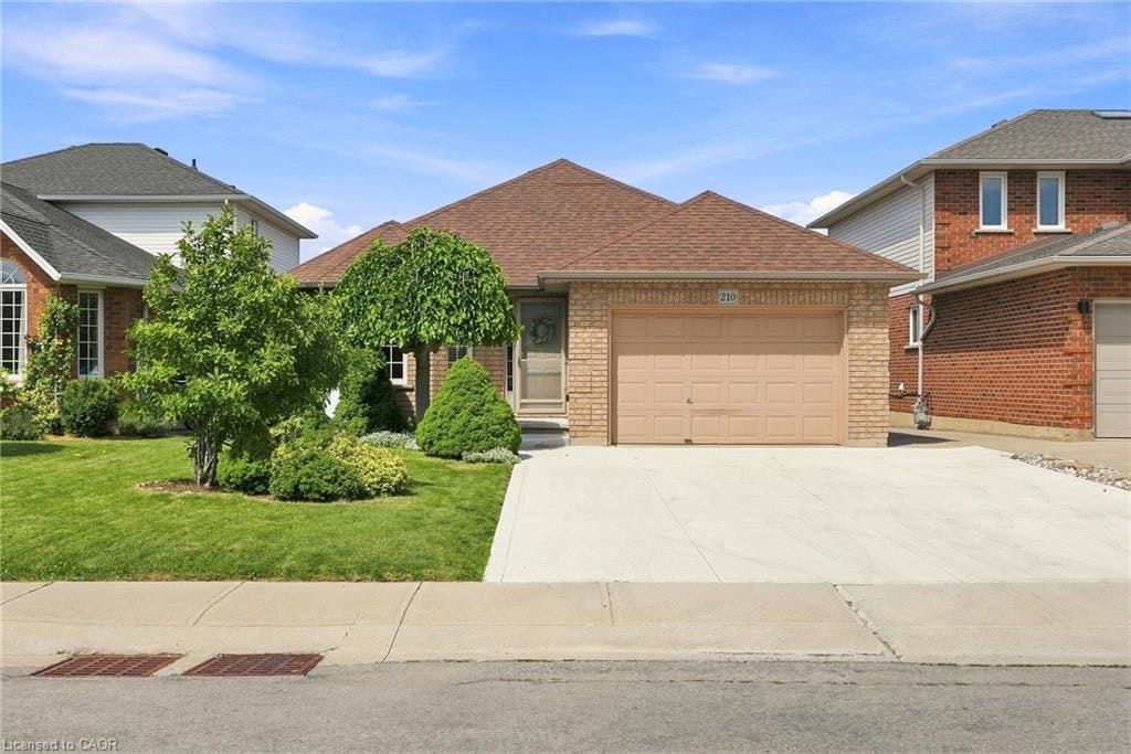 210 Bastille Street, Hamilton, ON, L9B 2G5