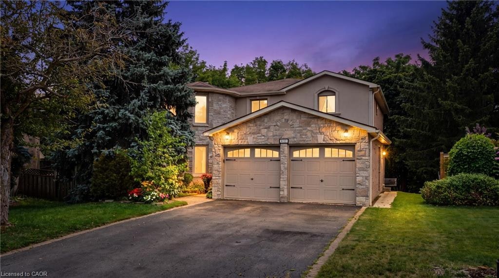 5172 Hidden Valley Court, Mississauga, ON, L5M 3P1