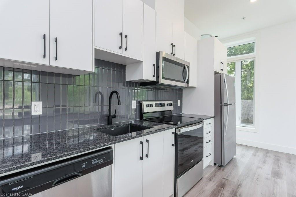 102-103 Roger Street, Waterloo, ON, N2J 0G2 - 15