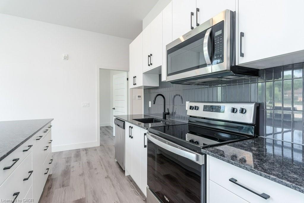 102-103 Roger Street, Waterloo, ON, N2J 0G2 - 14