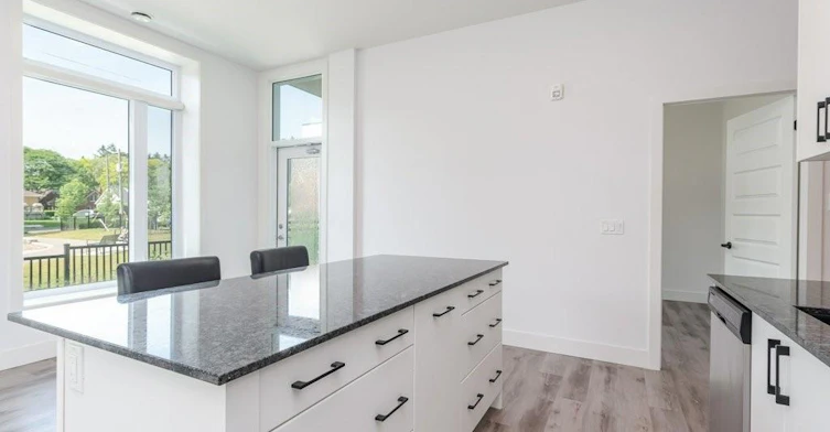 102-103 Roger Street, Waterloo, ON, N2J 0G2 - 12