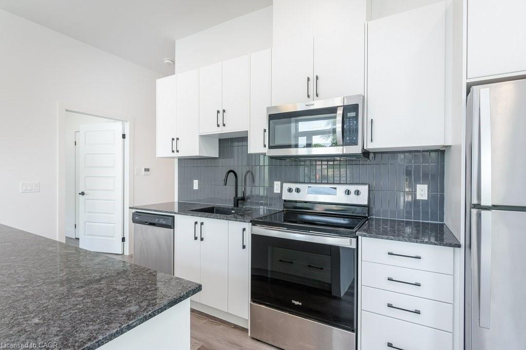 102-103 Roger Street, Waterloo, ON, N2J 0G2 - 13