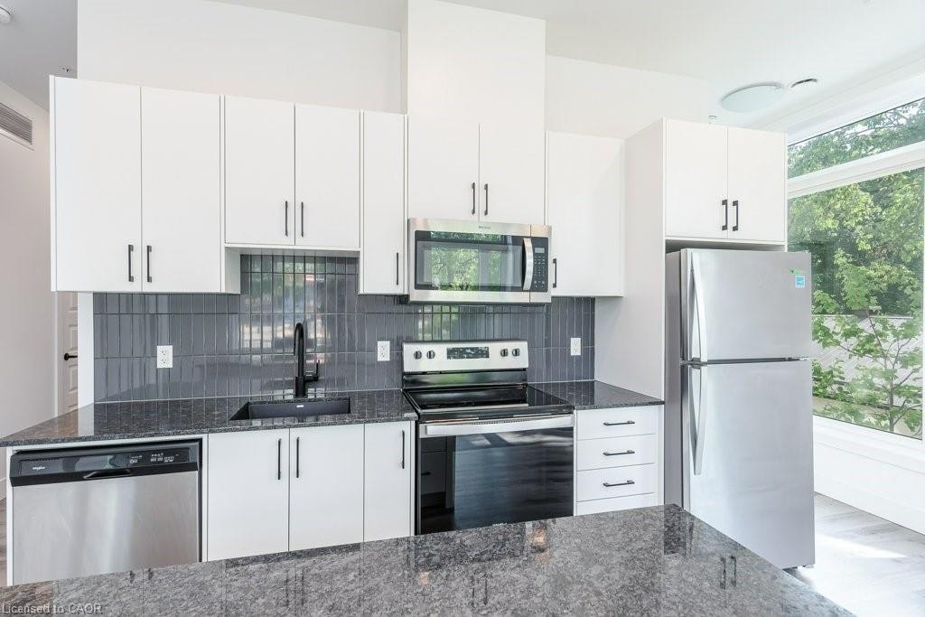 102-103 Roger Street, Waterloo, ON, N2J 0G2 - 16