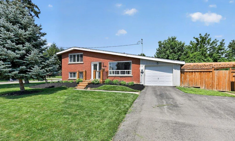 2085 Mountainside Drive