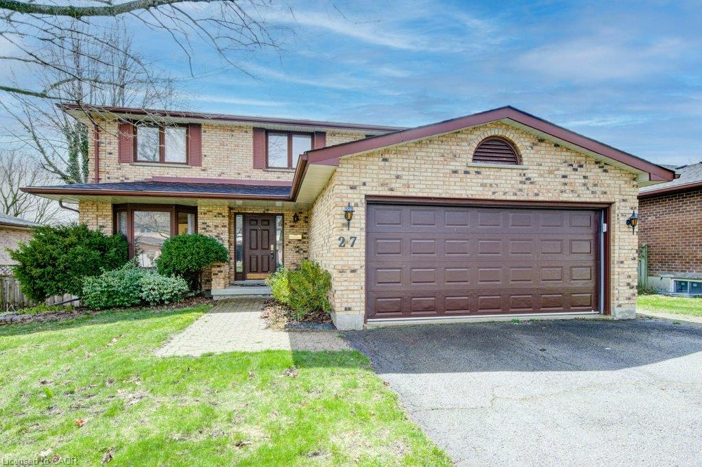 27 Walmer Gardens, London, ON, N6G 4H4
