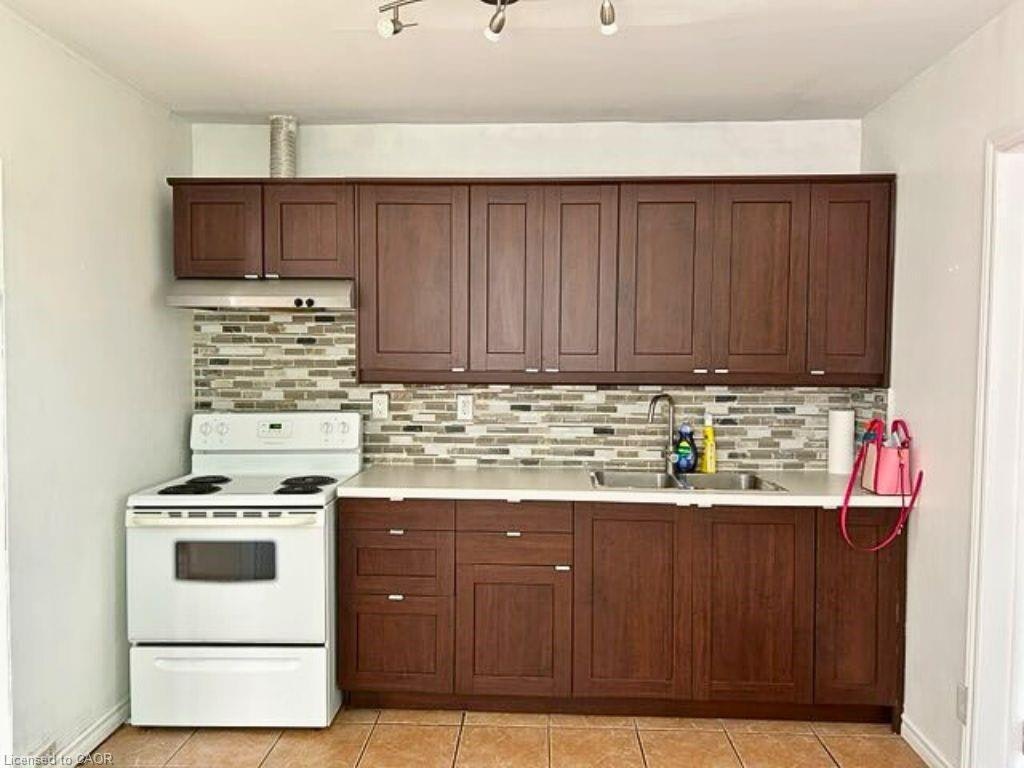 4-69 Sherman Avenue S, Hamilton, ON, L8M 2P8 - 2