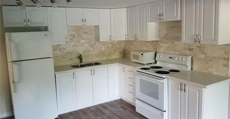 569 Brentwood Avenue, Oshawa, ON, L1G 2S9 - 6