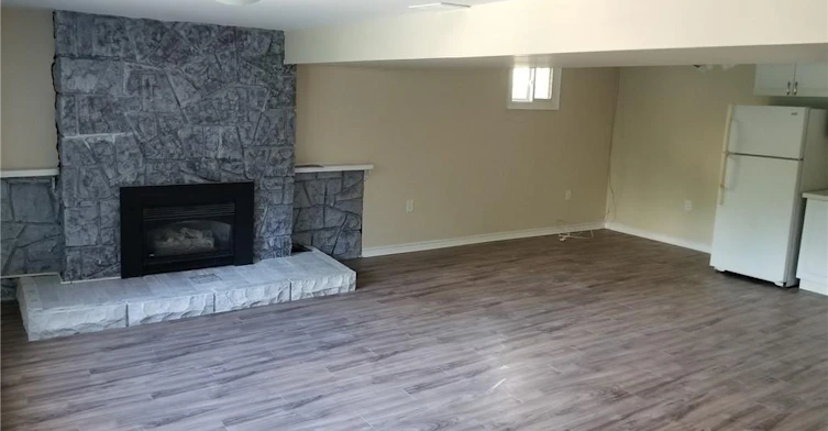569 Brentwood Avenue, Oshawa, ON, L1G 2S9 - 3