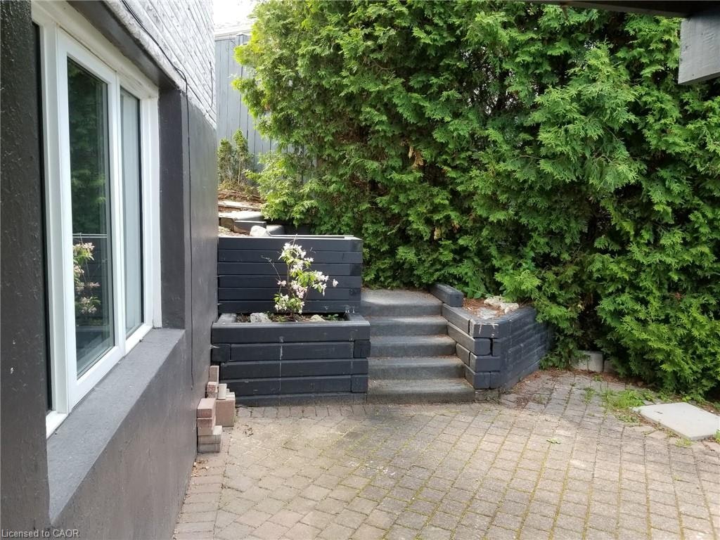 569 Brentwood Avenue, Oshawa, ON, L1G 2S9 - 9
