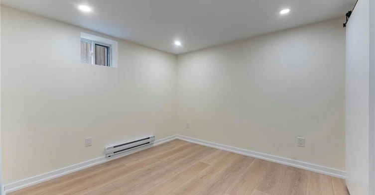 LOWER-313 Duke Street E, Kitchener, ON, N2H 1B6 - 10