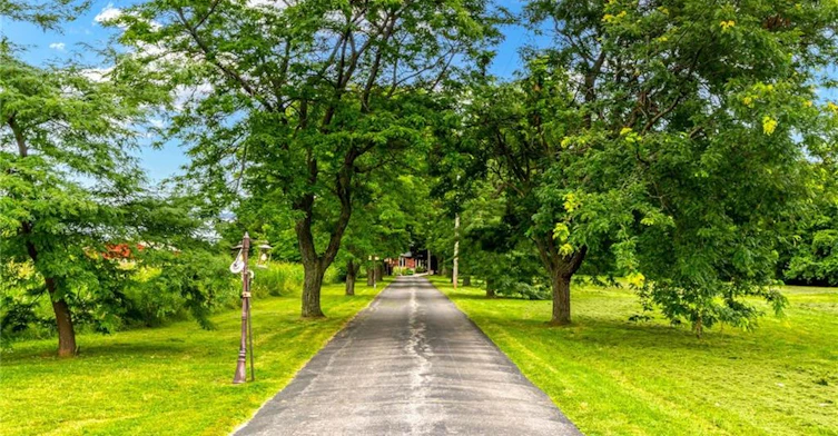 931 Southcote Road, Hamilton, ON, L9G 3L1 - 3