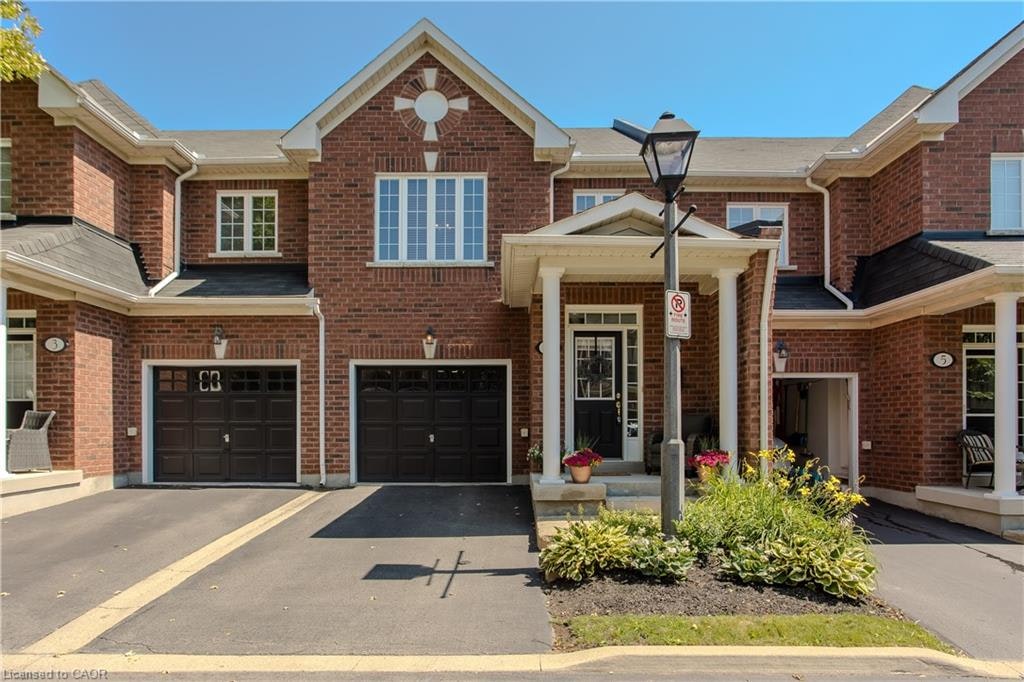 4-2410 Woodward Avenue, Burlington, ON, L7R 1T9