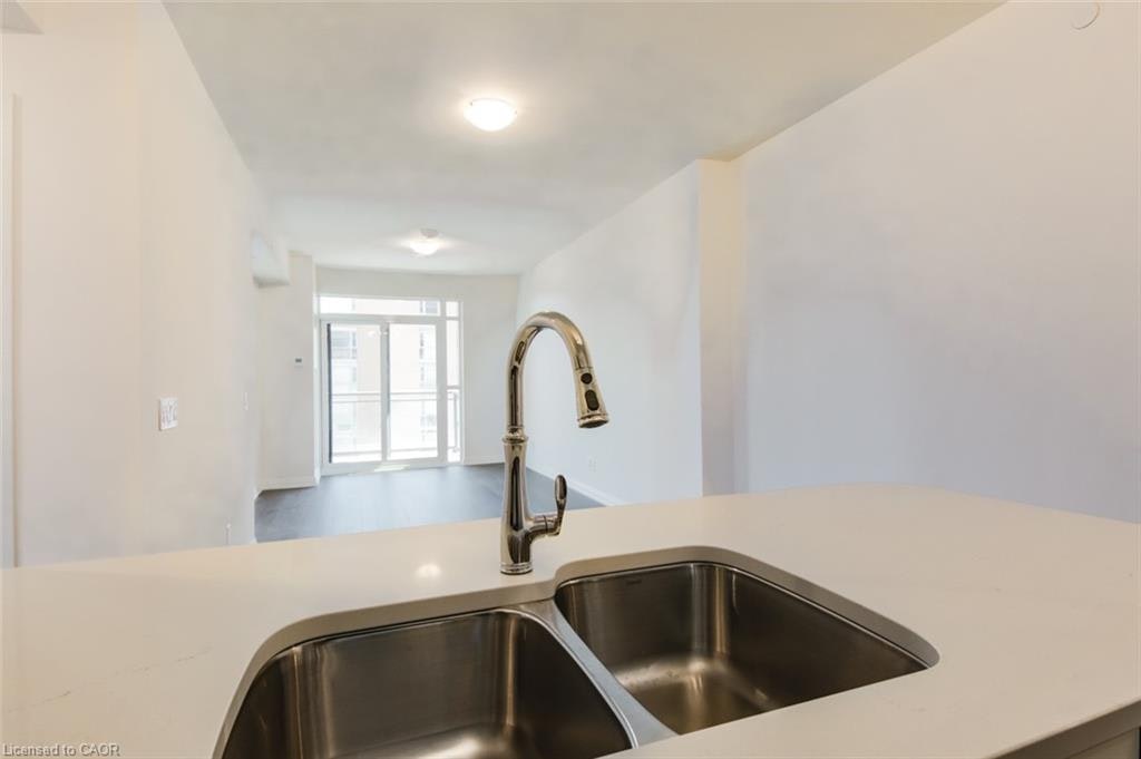 1002-155 Caroline Street S, Waterloo, ON, N2L 0J8 - 6
