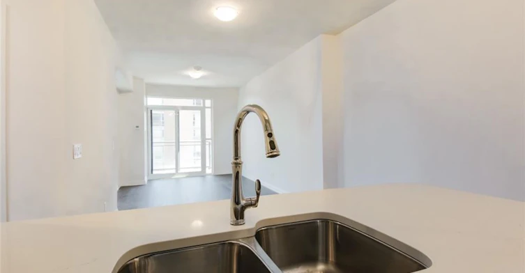 1002-155 Caroline Street S, Waterloo, ON, N2L 0J8 - 6