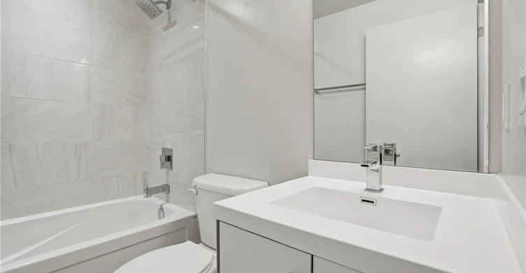 1310-2087 Fairview Street, Burlington, ON, L7R 0E5 - 17