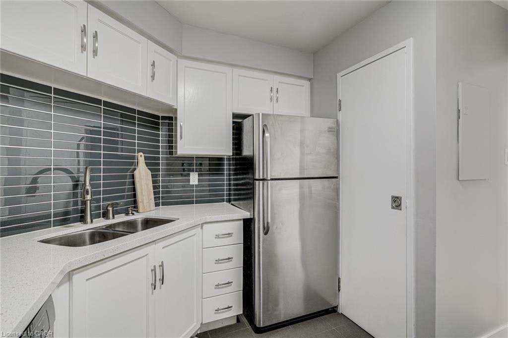 601-175 Hunter Street E, Hamilton, ON, L8N 4E7 - 24