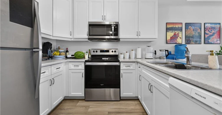 37-27 Rachel Drive, Hamilton, ON, L8E 0K6 - 10