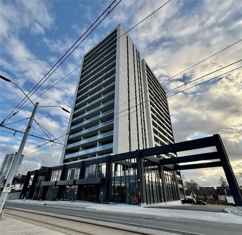 912-741 King Street W, Kitchener, ON, N2G 1E5