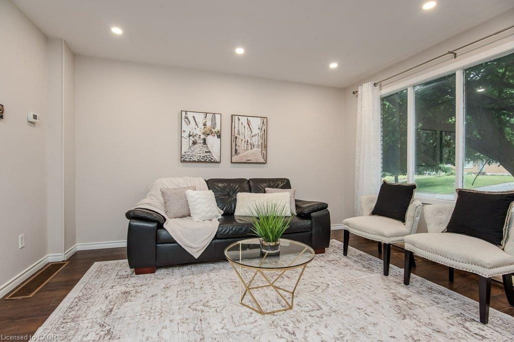 A-185 Cedarvale Crescent, Waterloo, ON, N2L 4T3 - 3