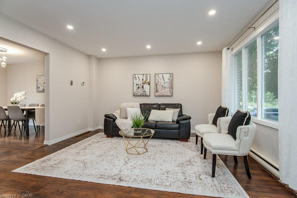 A-185 Cedarvale Crescent, Waterloo, ON, N2L 4T3 - 4