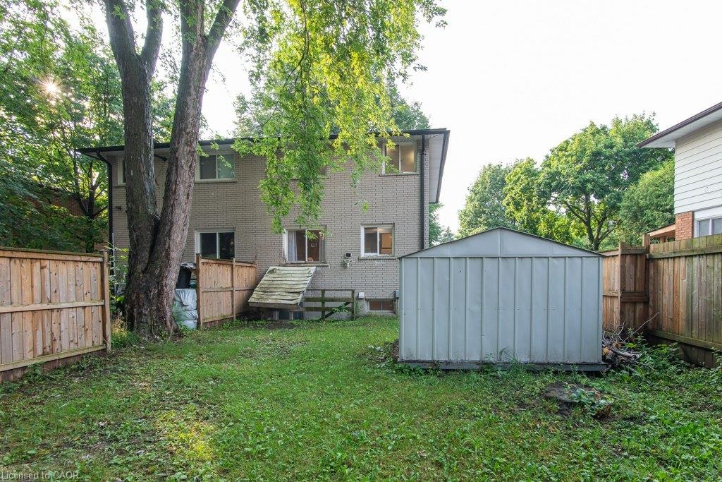 A-185 Cedarvale Crescent, Waterloo, ON, N2L 4T3 - 44