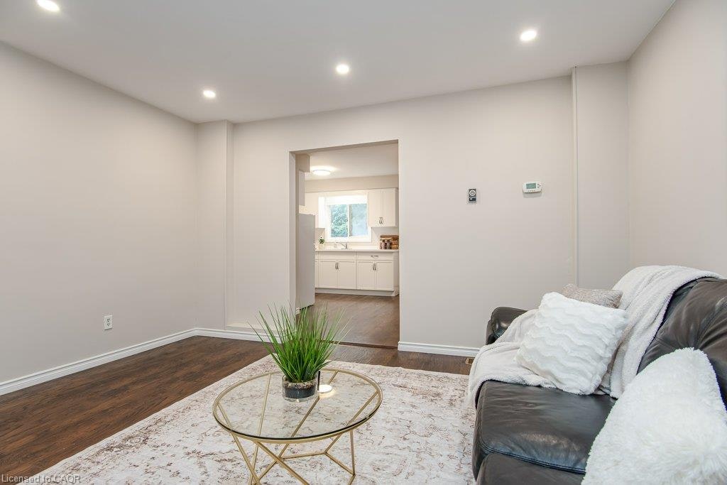 A-185 Cedarvale Crescent, Waterloo, ON, N2L 4T3 - 7