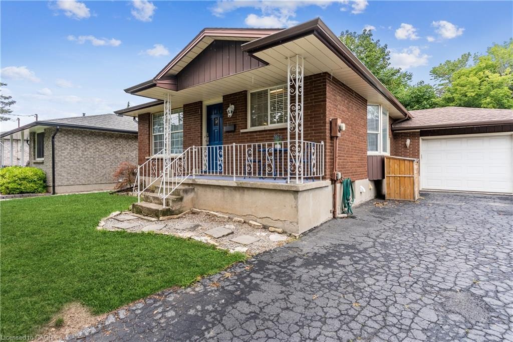 19 Friars Court, St. Catharines, ON, L2N 6B4 - 2