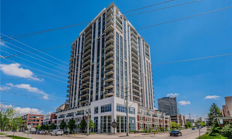 605-144 Park Street