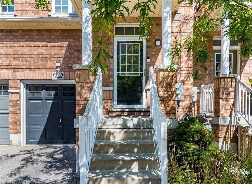 119-110 Highland Road, Kitchener, ON, N2M 3S1