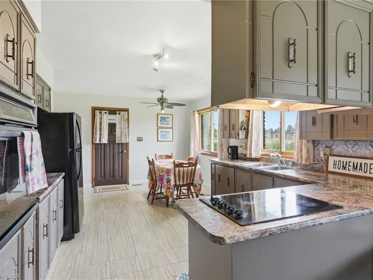 1408 Edgewood Road, Hamilton, ON, L8N 2Z7 - 16