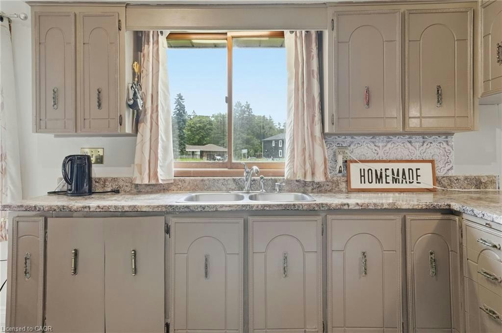 1408 Edgewood Road, Hamilton, ON, L8N 2Z7 - 12