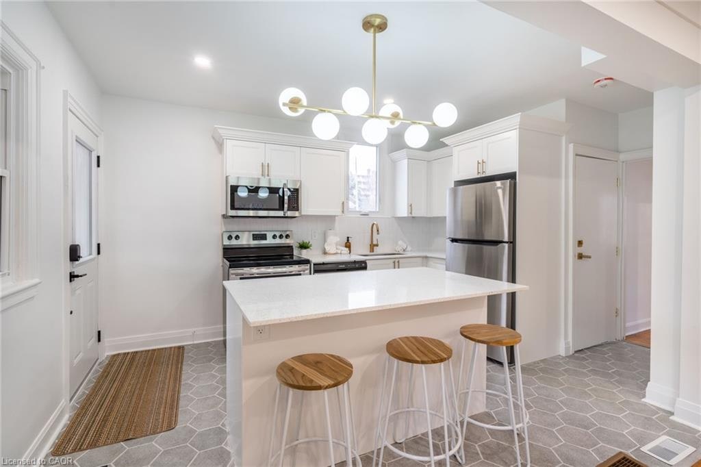 UPPER-40 Delaware Avenue, Hamilton, ON, L8M 1T4 - 11