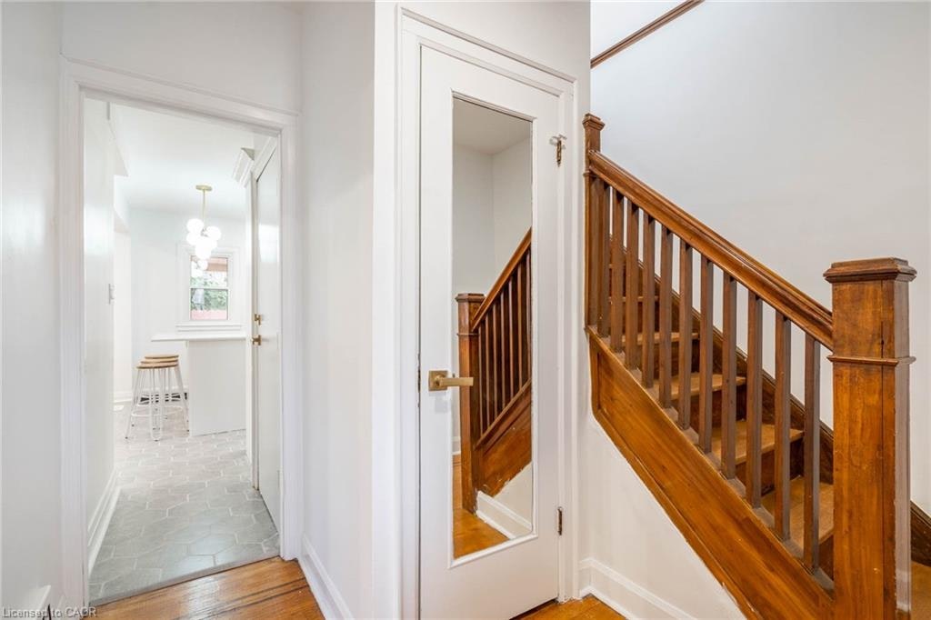 UPPER-40 Delaware Avenue, Hamilton, ON, L8M 1T4 - 5