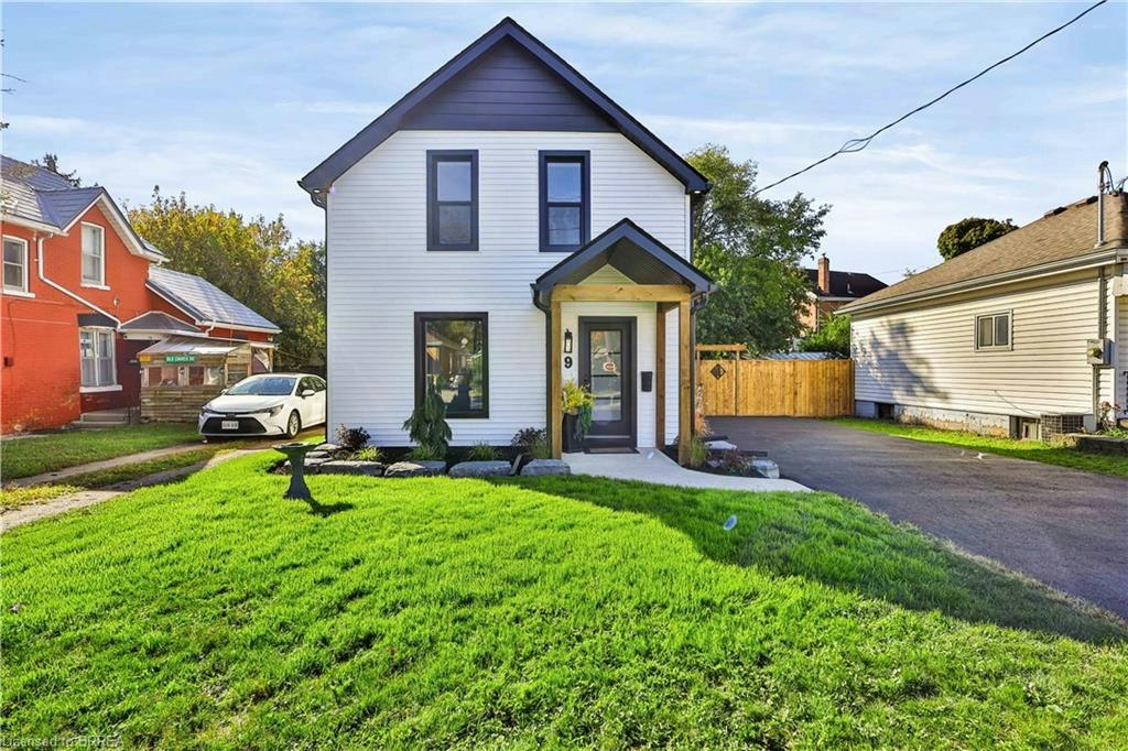 9 Walter Street, Brantford, ON, N3S 1N4