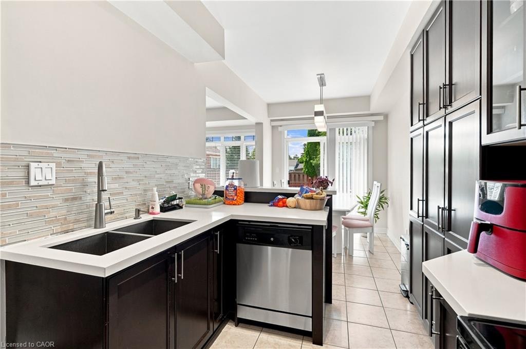 1050 Ryckman Common, Burlington, ON, L7R 0B6 - 10