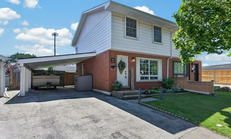 60 Elford Crescent