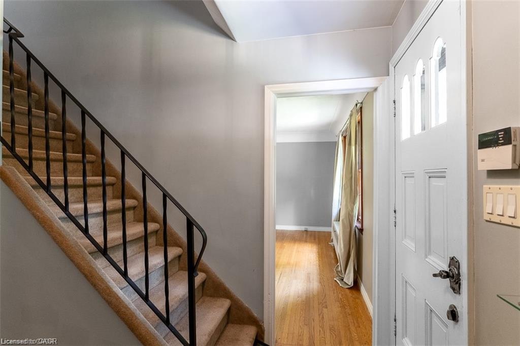 218 5th Concession Road E, Hamilton, ON, L8B 1K5 - 2