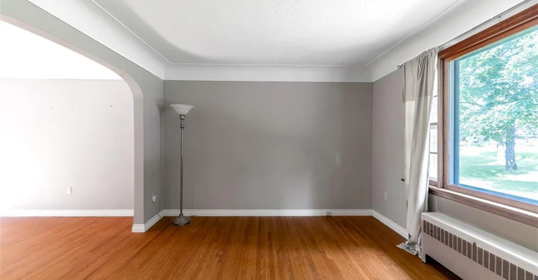 218 5th Concession Road E, Hamilton, ON, L8B 1K5 - 4