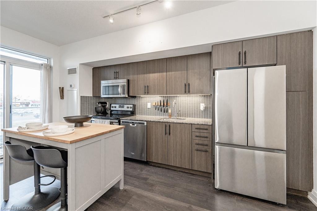 227-65 Speers Road, Oakville, ON, L6K 0J1 - 11