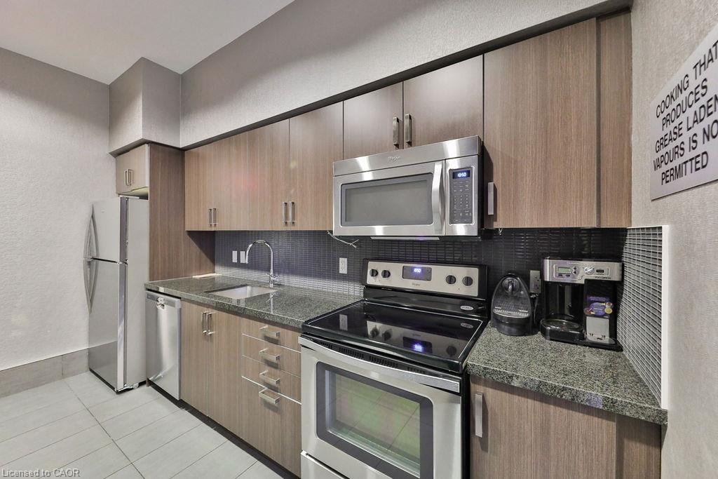 218-65 Speers Road, Oakville, ON, L6K 0J1 - 20