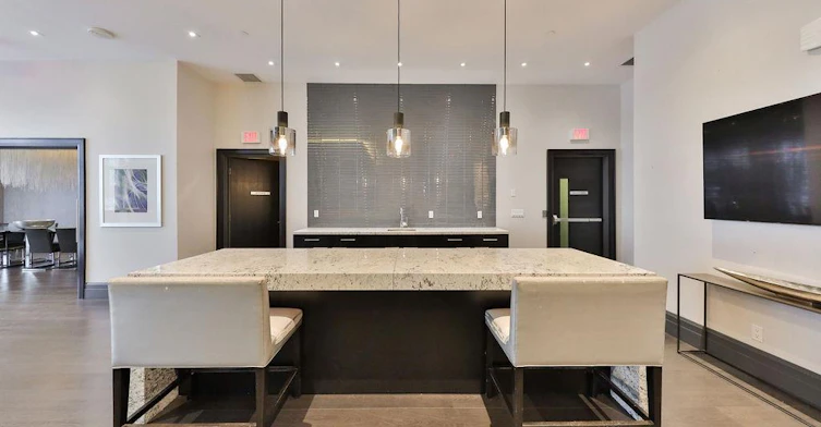 218-65 Speers Road, Oakville, ON, L6K 0J1 - 18