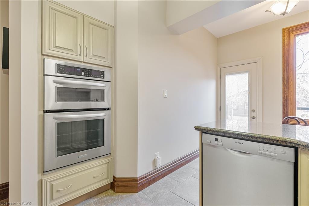 Main Flr-107 Catharine Street S, Hamilton, ON, L8N 2J5 - 14