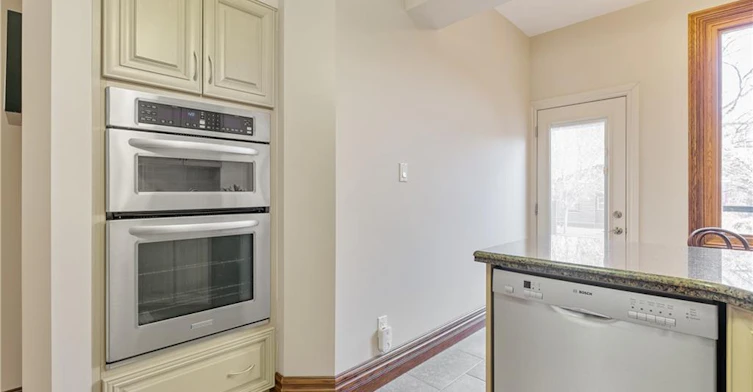 Main Flr-107 Catharine Street S, Hamilton, ON, L8N 2J5 - 14